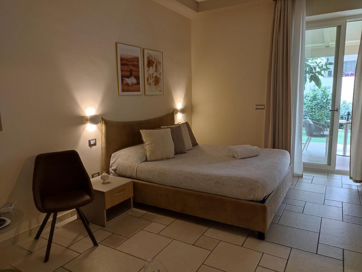 Lux Suite Taranto Ngoại thất bức ảnh